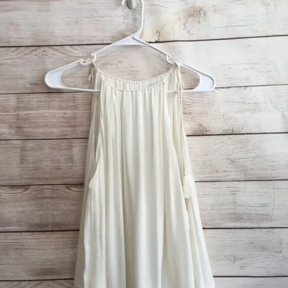 ALICE + OLIVIA DANNA DRESS WITH TIE SHOULDERS AND COTTON CROCHET DETAILS - Picture 2 of 8